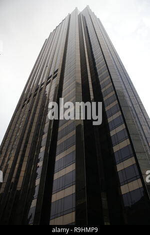 New York, USA - 14. August 2012: die Wolkenkratzer von New York City im Sommer. Stockfoto