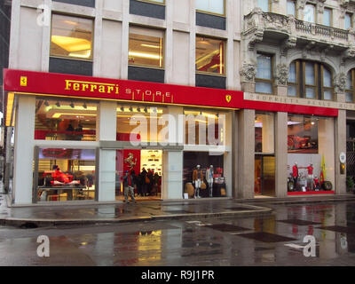 Ferrari Store in Mailand, Italien Stockfoto