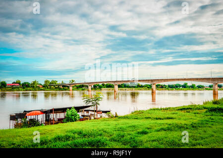 Brücke über der Mekong Thailand - Laos in Nong Khai Thailand Stockfoto