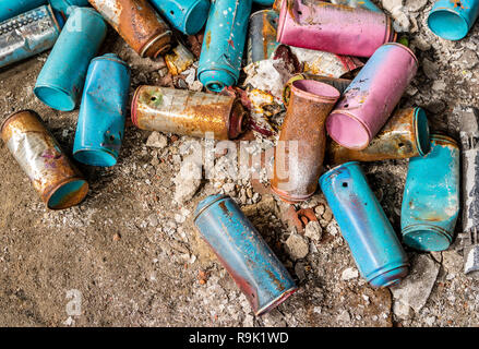 Alte Spraydosen Graffiti Dosen Stockfoto