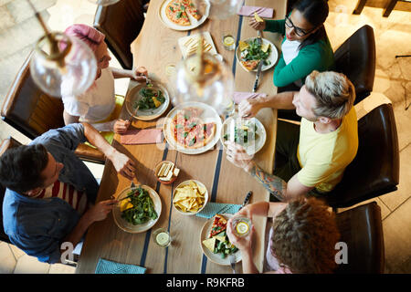 Vortrag von Abendessen Stockfoto