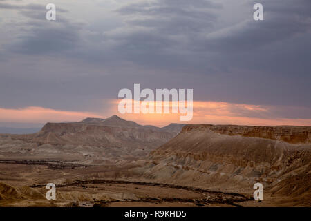 Zin Stream in der Wüste Negev vom Kibbuz Sde Boker, Israel zu sehen. Stockfoto