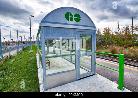 Toronto, Kanada - 20 November, 2018: Bahnhöfe, eine regionale öffentliche Verkehrsmittel, das die größere Golden Horseshoe Region von Ontario Stockfoto