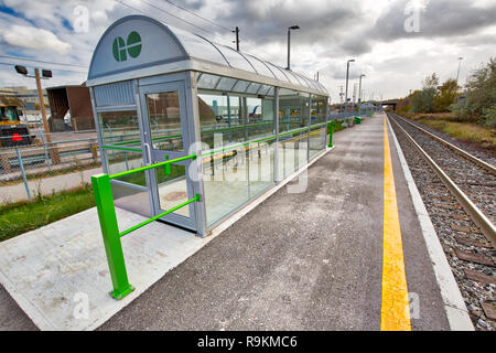 Toronto, Kanada - 20 November, 2018: Bahnhöfe, eine regionale öffentliche Verkehrsmittel, das die größere Golden Horseshoe Region von Ontario Stockfoto