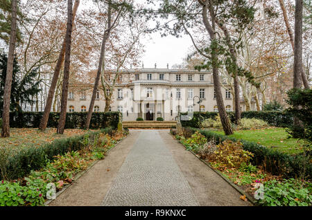 Wannsee, Berlin, Deutschland; 25. Dezember 2018; Wannsee Villa Stockfoto