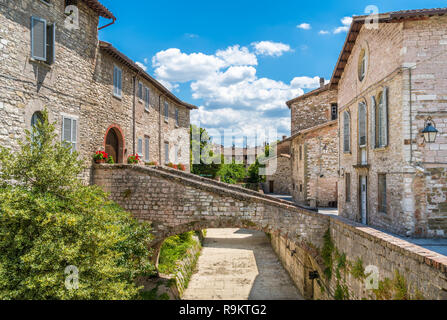 Malerische Anblick in Gubbio, mittelalterliche Stadt in der Provinz Perugia, Umbrien, Italien. Stockfoto