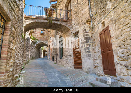 Malerische Anblick in Gubbio, mittelalterliche Stadt in der Provinz Perugia, Umbrien, Italien. Stockfoto