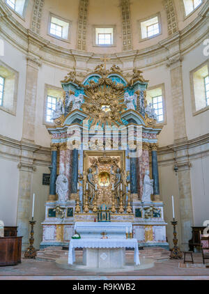 Der Altar in der Kirche von Santa Maria della Consolazione in Todi, Provinz Perugia, Umbrien, Italien. Stockfoto