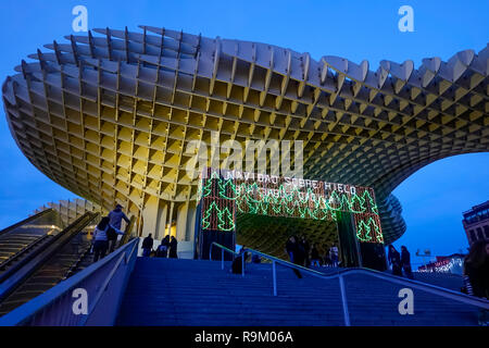 Las Setas de Savilla an Weihnachten in Sevilla, Spanien Stockfoto