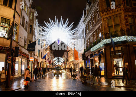 Weihnachten Dekorationen auf Old Bond Street, London, UK Stockfoto