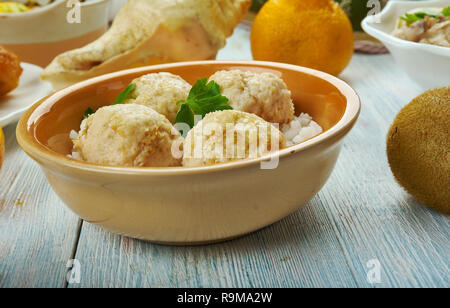 Gebackene Türkei Frikadellen kreolischen Stil, kreolische Küche, Traditionelle verschiedene Gerichte, Ansicht von oben. Stockfoto