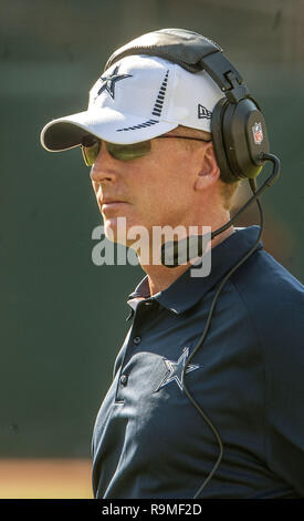 Oakland, Kalifornien, USA. 13 Aug, 2012. Dallas Cowboys Head Coach Jason Garrett am Montag, 13. August 2012, in Oakland, Kalifornien. Cowboys besiegten die Räuber 3-0 in einem preseason Spiel. Credit: Al Golub/ZUMA Draht/Alamy leben Nachrichten Stockfoto