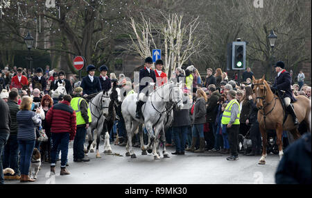 Newport, Shropshire, Großbritannien. 26.. Dezember 2018. Treffen auf der Albrighton Jagd am zweiten Weihnachtsfeiertag in Newport Credit: David Bagnall Stockfoto