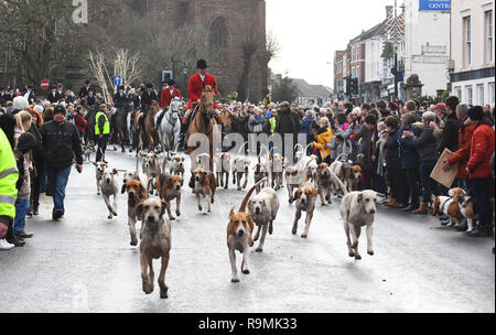 Newport, Shropshire, Großbritannien. 26.. Dezember 2018. Treffen auf der Albrighton Jagd am zweiten Weihnachtsfeiertag in Newport Credit: David Bagnall Stockfoto