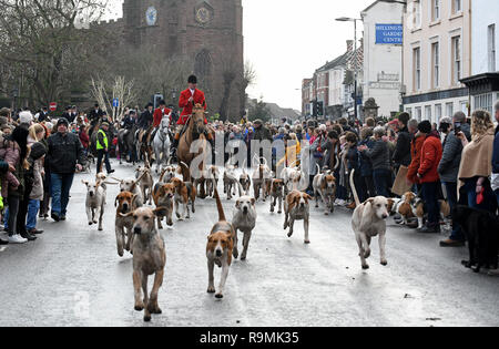 Newport, Shropshire, Großbritannien. 26.. Dezember 2018. Treffen auf der Albrighton Jagd am zweiten Weihnachtsfeiertag in Newport Credit: David Bagnall Stockfoto