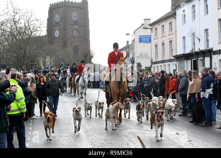 Newport, Shropshire, Großbritannien. 26.. Dezember 2018. Treffen auf der Albrighton Jagd am zweiten Weihnachtsfeiertag in Newport Credit: David Bagnall Stockfoto