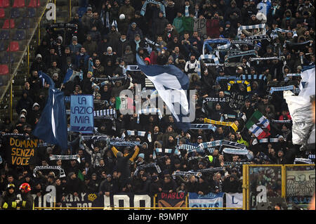 Foto Massimo Paolone/LaPresse 26 dicembre 2018 Bologna, Italia sport calcio Bologna vs Lazio - Campionato di calcio Serie A TIM" 2018/2019 - Stadio Renato Dall'Ara" Nella Foto: Ich tifosi della Lazio Foto Massimo Paolone/LaPresse Dezember 26, 2018 Bologna, Italien Sport Fussball Bologna vs Lazio - Italienische Fußball-Liga einen TIM 2018/2019 - "Renato Dall'Ara" Stadium. Im Bild: Die Fans von Lazio Stockfoto