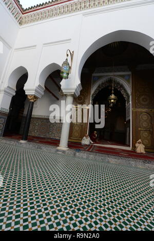 Das schöne Zaouia Moulay Idriss II Mausoleum in Fes, Marokko. Stockfoto