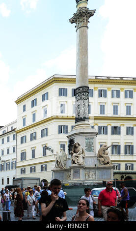 Spalte von der Unbefleckten Empfängnis in der Nähe der Piazza di Spagna in Rom. Stockfoto