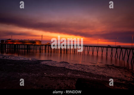 Derby Wharf. Auf King Sound befindet, Derby hat den höchsten Gezeiten in Australien, mit dem Höhepunkt der Unterschied zwischen Ebbe und Flut bis 11,8 m Stockfoto