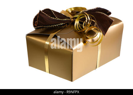 Nahaufnahme eines isolierten Gegenwart in einer goldenen Paket Stockfoto