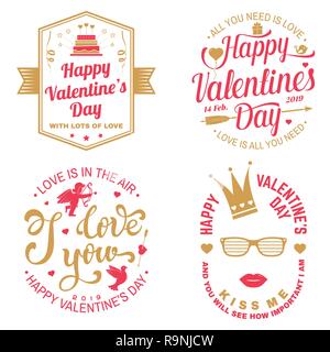 Satz von Happy Valentines Day anmelden. Stempel, Aufkleber, Karte mit Krone, Lippen und Gläser Vogel, Amur, Pfeil, Herzen. Vektor. Vintage Typografie Design für Einladungen, Valentines Tag romantische Feier Emblem im Retro-Stil. Stock Vektor