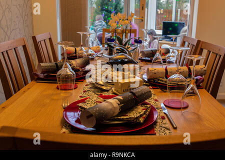 Weihnachten Tabelle bereit und für Abendessen Stockfoto
