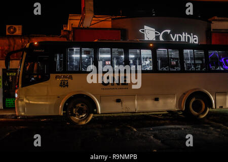 CINTYA. CAMION PASAJERO, CAMION URBANO. BUS. Vida cotidiana en El Centro Historico de Hermosillo, Sonora, Mexiko. Das tägliche Leben im historischen Zentrum Stockfoto