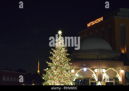 2019 Weihnachtsbeleuchtung an yebisu Garden Place, Tokio Stockfoto