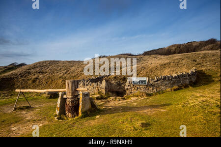 Tilly Laune Höhlen, Durlston Country Park, Swanage, Dorset, Großbritannien Stockfoto