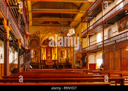 Kirche Eglise Saint Vincent. Baskenland. Urrugne, Departement Pyrénées-Atlantiques, Region Aquitanien. Im Südwesten von Frankreich. Stockfoto