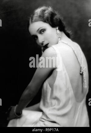 Dolores Del Rio, ca. (1934) Datei Referenz # 33635 695 THA Stockfoto