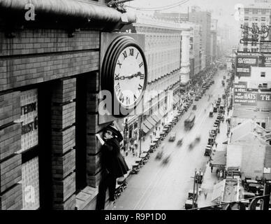 Harold Lloyd, "Safety Last" (1923) Pathe Exchange File Reference # 33635 842 CPC Stockfoto