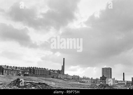 Leeds, West Yorkshire, UK. Die meanwood Bezirk im Jahr 1974, vor der Sanierung und Erneuerung Stockfoto