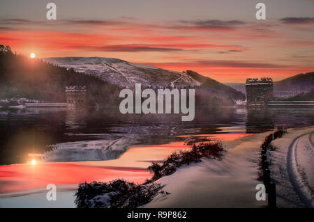 Die Derwent Dam, Peak District, Derbyshire, UK. Stockfoto