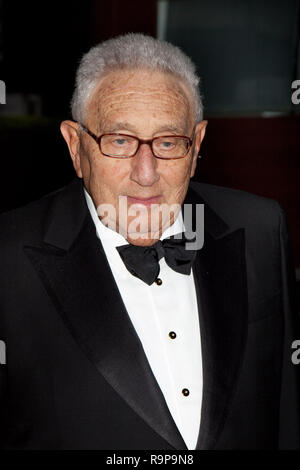 NEW YORK - 21. SEPTEMBER: Dr. Henry Kissinger kommt an der Saison Eröffnung der Metropolitan Opera 21. September 2009 in New York City. Stockfoto