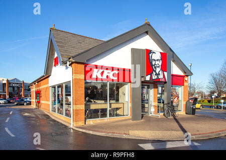 KFC Restaurant Takeaway bei Grand Junction Retail Park in Crewe, Cheshire Vereinigtes Königreich Stockfoto