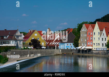 Landsberg am Lech, Deutschland. August 22, 2018. Blick auf die Stadt und den Fluss Lech Stockfoto