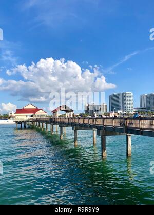 Am Nachmittag Spaziergang am Pier 60 am Clearwater Beach Stockfoto