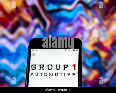 Dezember 25, 2018 - Kiew, Ukraine - Gruppe 1 Automotive Autohaus Firmenlogo auf ein smart phone gesehen angezeigt. (Bild: © Igor Golovniov/SOPA Bilder über ZUMA Draht) Stockfoto