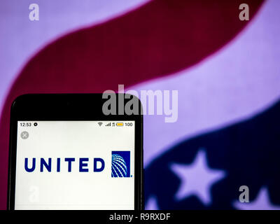 Dezember 14, 2018 - Kiew, Ukraine - United Airlines logo gesehen auf einem Smartphone angezeigt. (Bild: © Igor Golovniov/SOPA Bilder über ZUMA Draht) Stockfoto