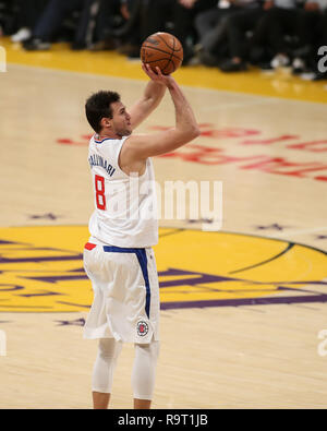 Los Angeles, CA, USA. 28 Dez, 2018. LA Clippers vorwärts Danilo Gallinari #8 Während die Los Angeles Clippers vs Los Angeles Lakers an Staples Center am 28. Dezember 2018. (Foto durch Jevone Moore) Credit: Csm/Alamy leben Nachrichten Stockfoto