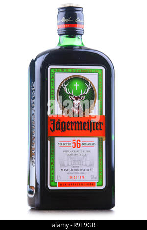 POZNAN, Polen - 29.November 2018: Flasche Jagermeister, Deutschen digestif mit 56 Kräuter und Gewürze, das Flaggschiff der Mast-Jagermeister SE Stockfoto
