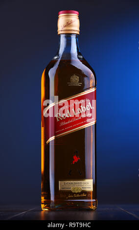 POZNAN, POL - 29.November 2018: eine Flasche Johnnie Walker, der am weitesten verbreiteten Marke von Blended Scotch Whisky in der Welt mit einem Umsatz von über 130 m Stockfoto