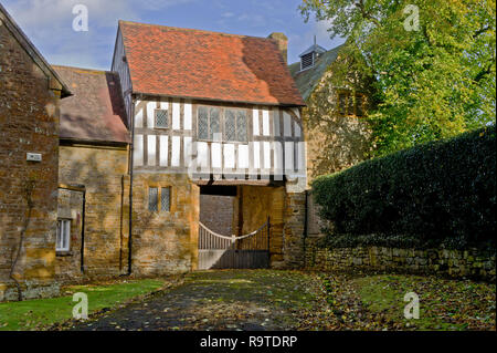 Fachwerkhaus Torhaus im Manor, Ashby St Ledgers, UK; das Schießpulver Plotter hier getroffen, um die Sprengung des Parlaments im Jahre 1605 Plan Stockfoto