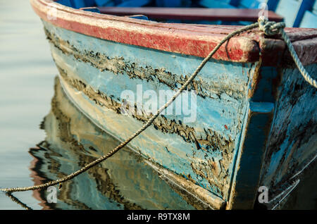 Die Fischerboote auf dem See von Pokhara in Nepal eingesetzt. Stockfoto