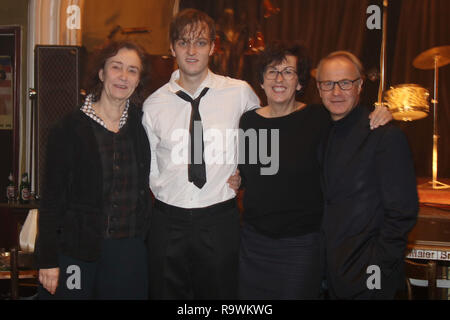 Settermin" Lindenberg! Mach dein Ding" mit: Hermine Huntgeburth (Regie), Jan Bülow, Maria Köpf (Filmfoerderung HH SH), Michael Lehmann (ROX) Wo: Hamburg, Deutschland Wann: 26 Aug 2018 Quelle: Becher/WENN.com Stockfoto