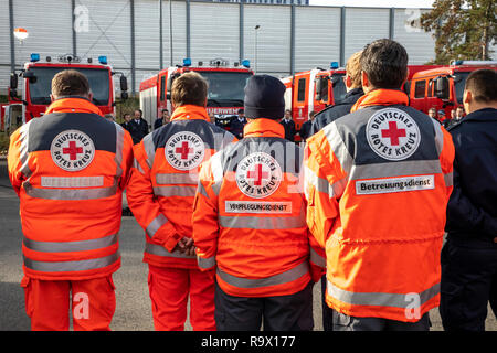 Rettungskräfte, Rettungsdienst, Freiwillige, Hilfsorganisationen, Deutsches Rotes Kreuz, Stockfoto