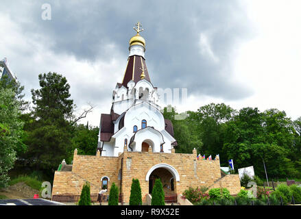 Sochi, Russland - 2. Juni 2018. Tempel des Heiligen gerechten Krieger Fjodor Uschakow Stockfoto