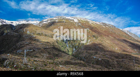 Devil's Punchbowl Wasserfall in Arthur's Pass National Park, Neuseeland Stockfoto